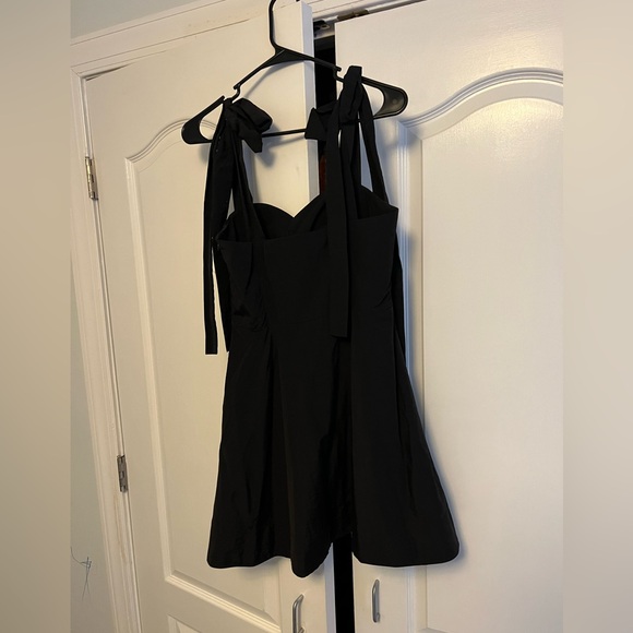 Gianni Bini Classic Black Garment size 6 - Picture 2 of 3